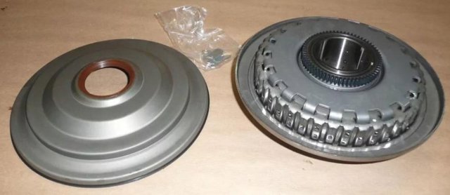 Zestaw sprzęgła (3 części) Renault (RVI) 302053298R cena, od 1161,20 USD