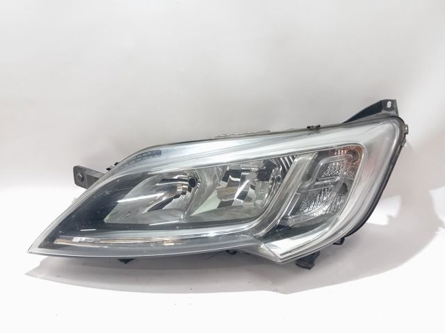 Reflektor lewy 1682748980 Peugeot/Citroen