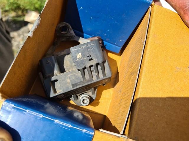 8519472 BMW Przekaźnik świec żarowych