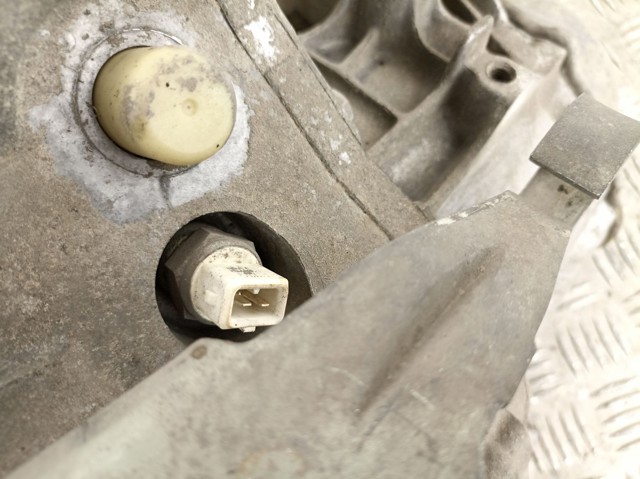 Mechaniczna skrzynia biegów w komplecie Peugeot 205 I