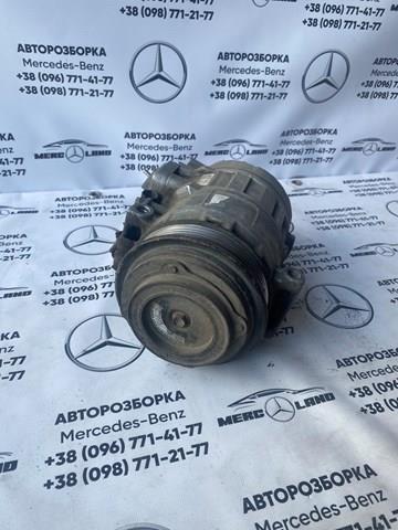 Sprężarka klimatyzacji Mercedes 4472208224