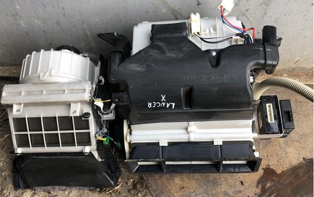 Parownik klimatyzacji Mitsubishi Outlander II XL SUV (CWW) (2005 - 2012) cena, od 54,38 USD