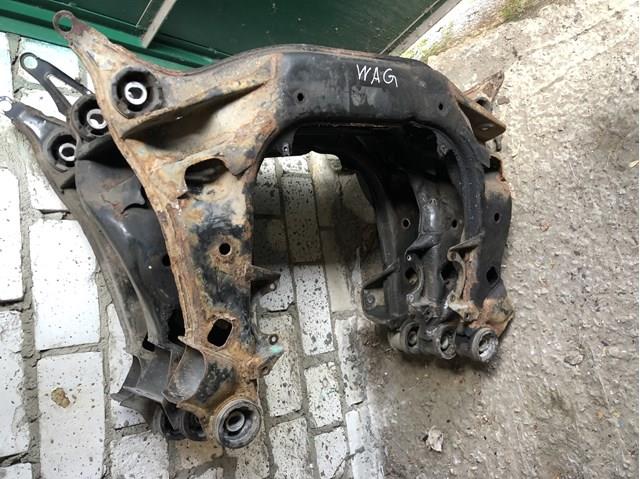  Korpus osi przedniej Audi A4 