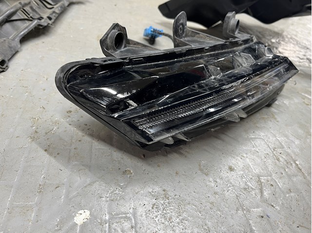 9836231080 Peugeot/Citroen Reflektor do jazdy dziennej lewy