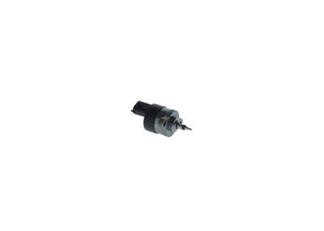Zawór regulacji ciśnienia (zawór redukcyjny pompy wtryskowej) System Common-Rail Bosch 281002488 cena, od 132,65 USD