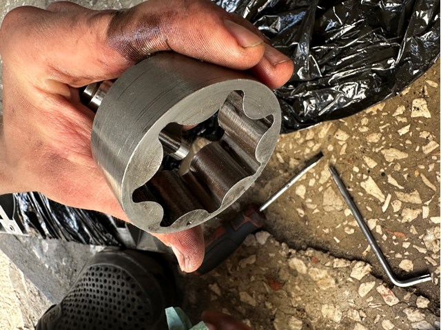  Pompa oleju Land Rover Discovery 2