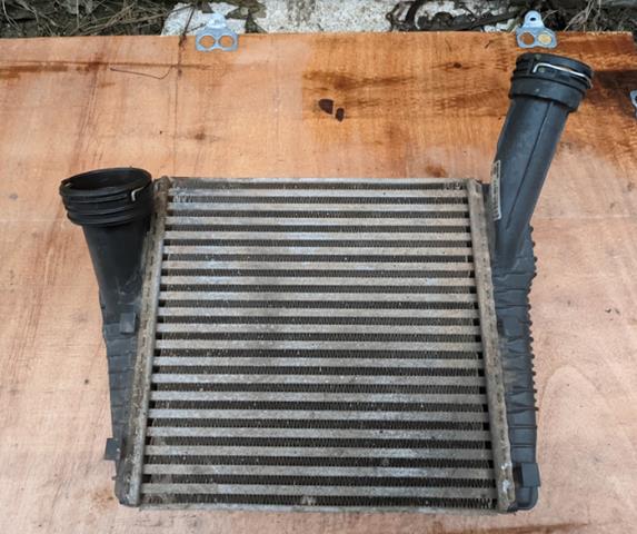 7P0145804C VAG Chłodnica intercoolera