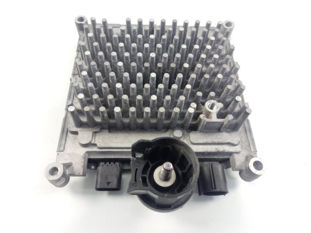 Do koszyka LX7A14B227AK Ford Falownik prądu