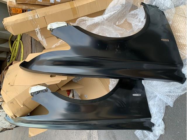 Błotnik przedni prawy do Lexus LS 460/460L USF4