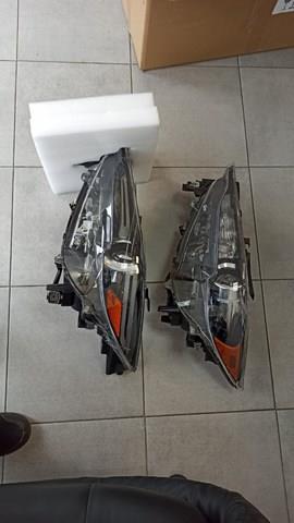 Reflektor prawy KL2J51031 Mazda