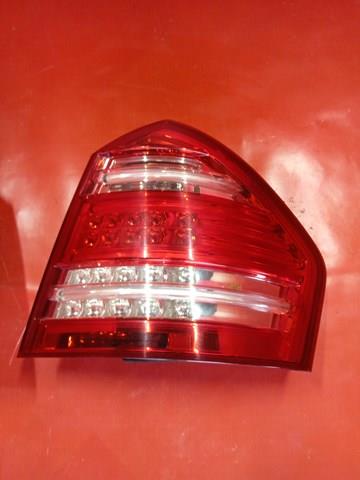  Lampa zespolona tylna prawa Mercedes GL 