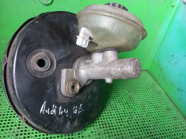 Wzmacniacz próżniowy hamulców 8D0612105A VAG