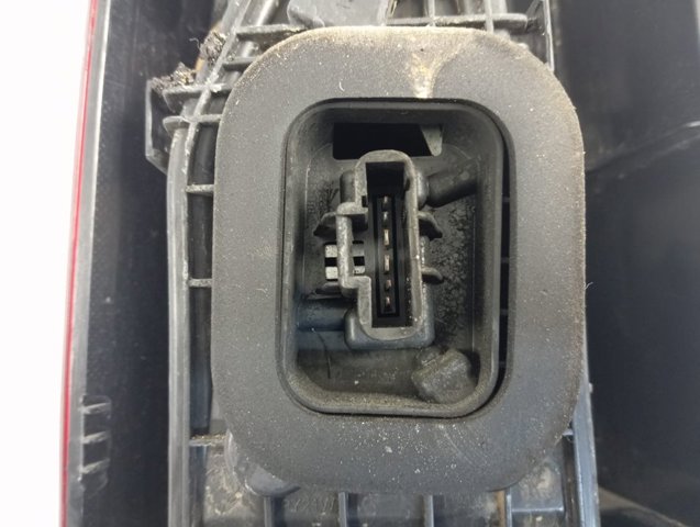Do koszyka 9820554880 Opel Lampa zespolona tylna prawa