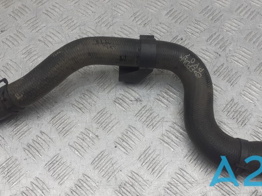 Przewód (króciec) chłodnicy górny Mazda PY071518XA cena, od 25,33 USD