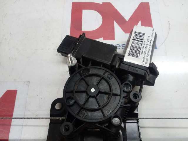 Mechanizm podnoszenia szyby drzwi przednich prawych 1368921080 Peugeot/Citroen