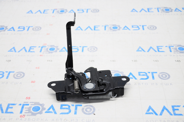 Zamek maski KB7W56620A Mazda