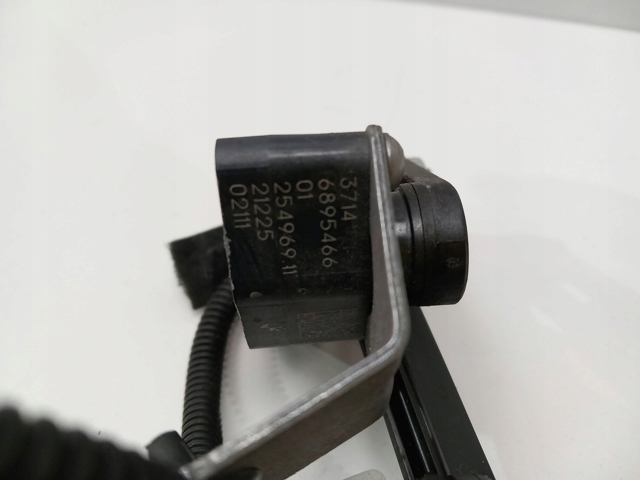 Czujnik położenia pojazdu przedni 6895466 BMW