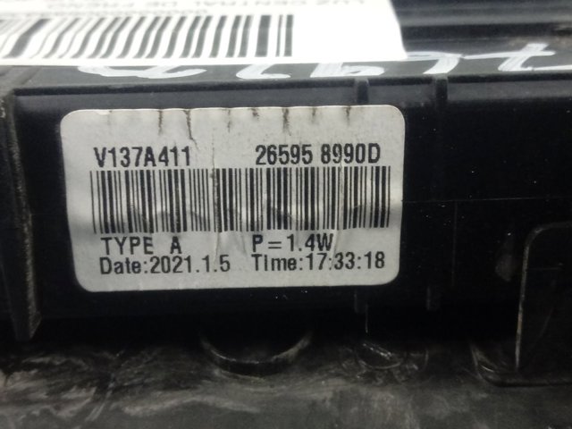  Lampa stop tylna dodatkowa Renault DUSTER 2