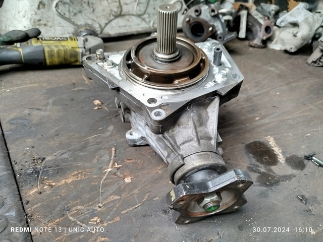 33100JD60B Renault (RVI) Skrzynia rozdzielcza