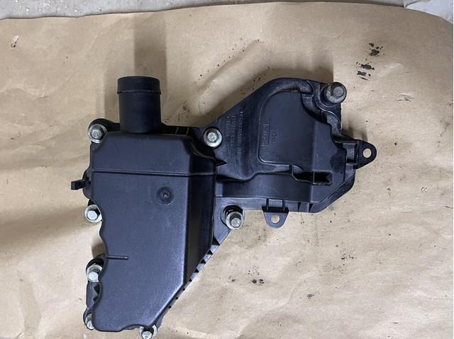 Do koszyka Separator oleju układu wentylacji kadłuda (bloku silnika)  Ford Focus IV HP