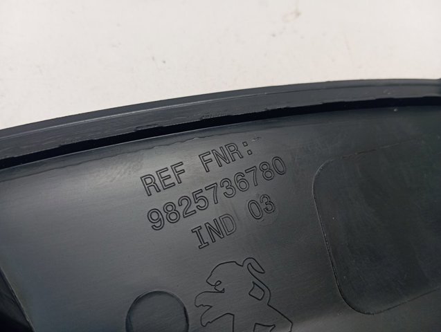 Poszerzenie (nakładka) reperaturki tylnego błotnika lewy 98257367XT Peugeot/Citroen
