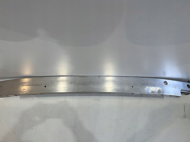 Wzmocnienie zderzaka przedniego Tesla Model Y 