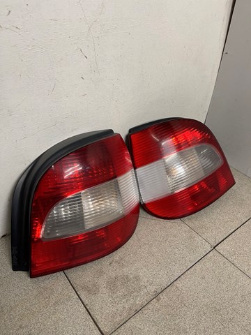  Lampa zespolona tylna prawa Renault Megane 