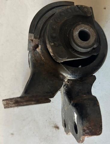 GJ5A39070 Mazda Poduszka (podpora) silnika lewa