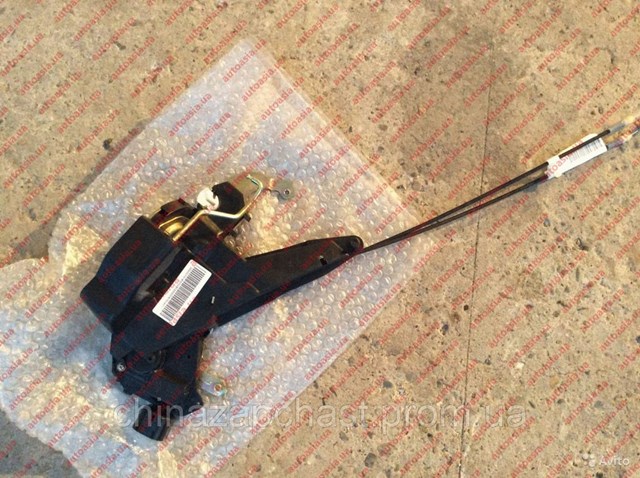 Do koszyka Zamek drzwi przednich prawych Geely Mk  