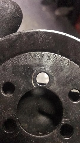 Koło pasowe pompy wspomagania hydraulicznego VAG 95VW3A733AA cena, od 124,29 USD
