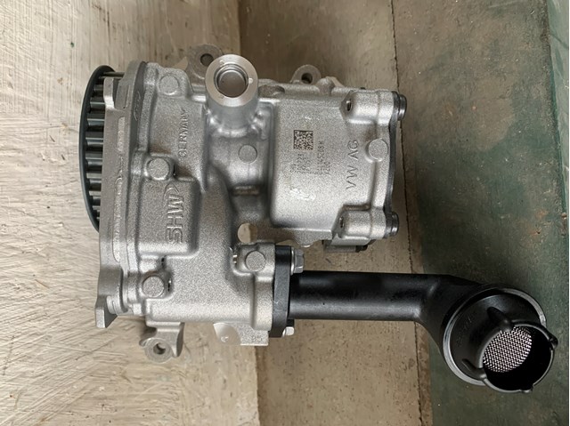 Pompa oleju VAG 04L145208AA cena, od 463,58 USD