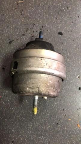 Poduszka (podpora) silnika prawa VAG 8D0199382AR cena, od 28,06 USD