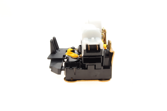 Zamek drzwi przednich prawych Autotechteile 5051552 cena, od 68,43 USD