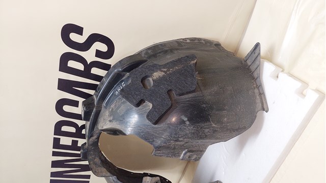 Nadkole błotnika przedniego prawe Volvo 32241407 cena, od 178,40 USD