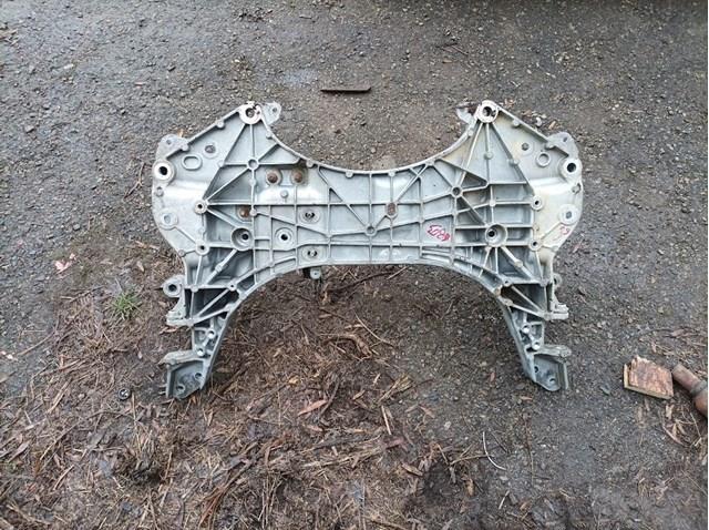 Korpus osi przedniej Jeep Cherokee 