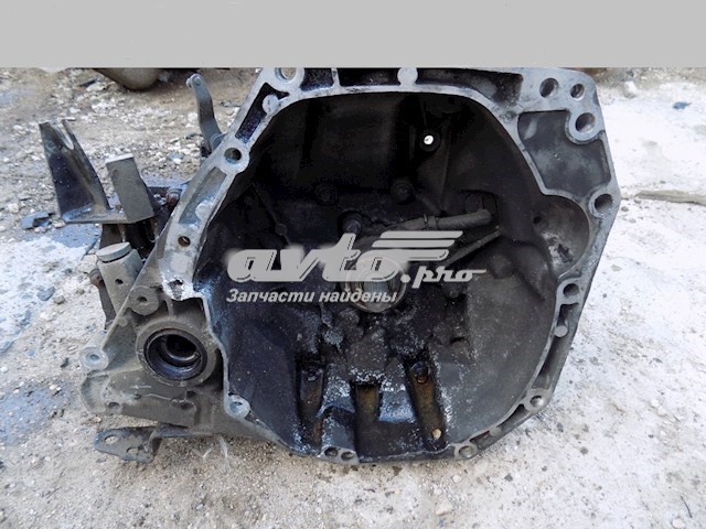 32010EL00C Nissan/Infiniti Mechaniczna skrzynia biegów w komplecie