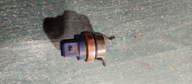 Czujnik temperatury płynu chłodzącego VAG 025906041A