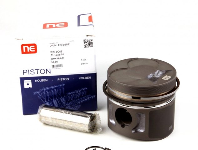 130010000400 NE/NPR Tłok, komplet do jednego cylindru, STD