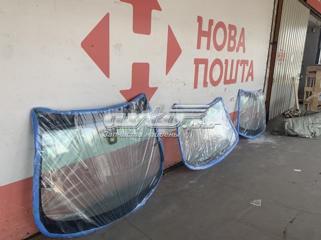 Do koszyka A4636703101 Mercedes Szyba przednia