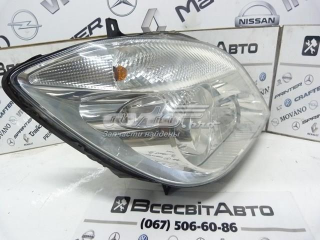 Reflektor prawy A9068201061 Mercedes