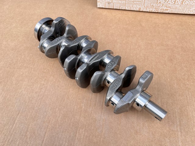 Wał korbowy silnika Renault Scenic GRAND III