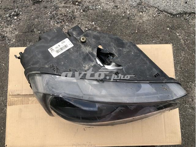 Do koszyka 9816825080 Peugeot/Citroen Reflektor prawy