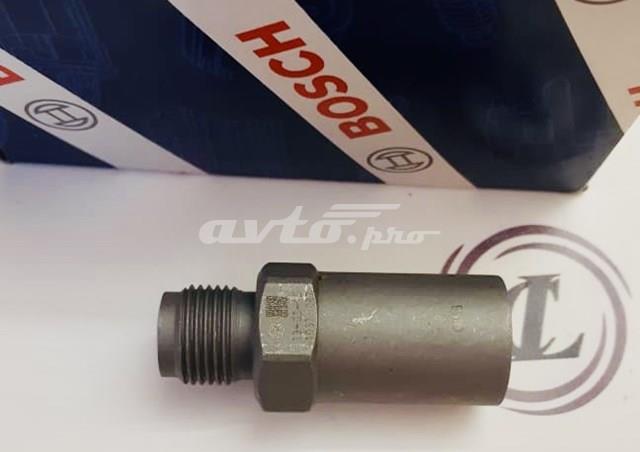 Zawór regulacji ciśnienia (zawór redukcyjny pompy wtryskowej) System Common-Rail Volvo 8627948 cena, od 146,23 USD