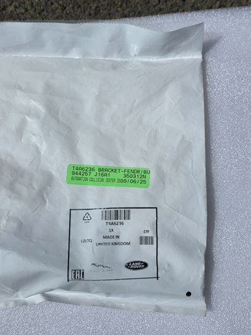 Wspornik zderzaka przedniego lewy Jaguar T4A6236