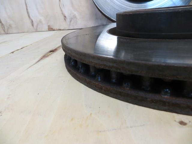 Do koszyka LR161889 Land Rover Tarcza hamulcowa przednia