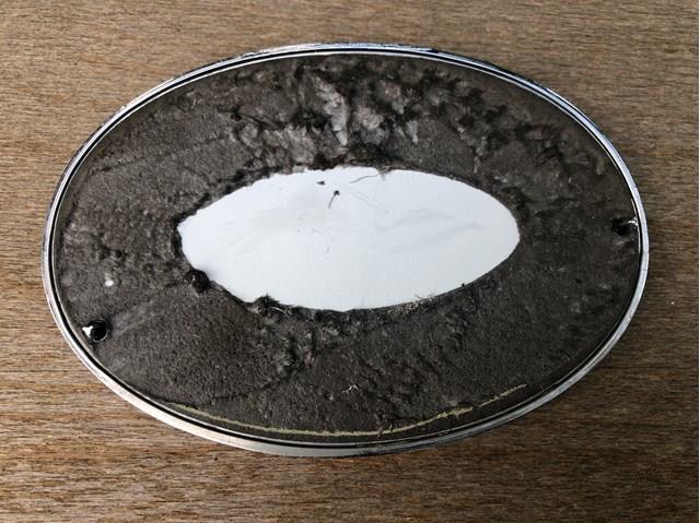 Do koszyka Emblemat na klapę bagaznika (znaczek firmowy) Toyota Yaris  P13