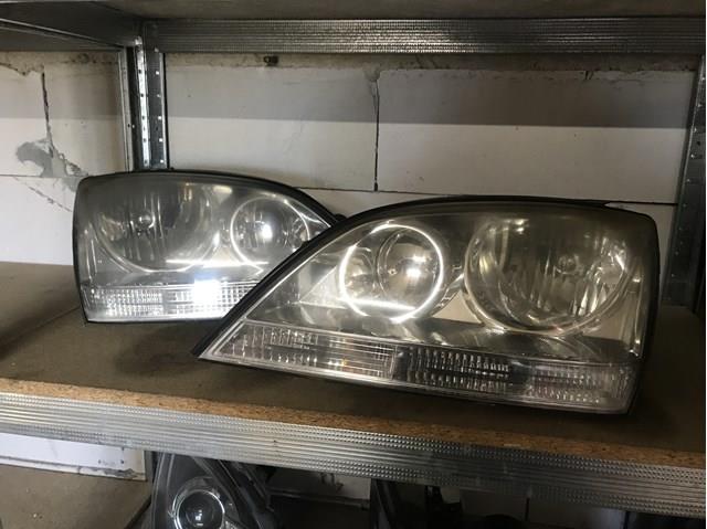 Reflektor prawy 921023E010 Hyundai/Kia