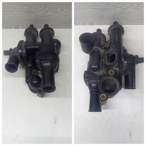 68003582AB Chrysler Obudowa termostatu