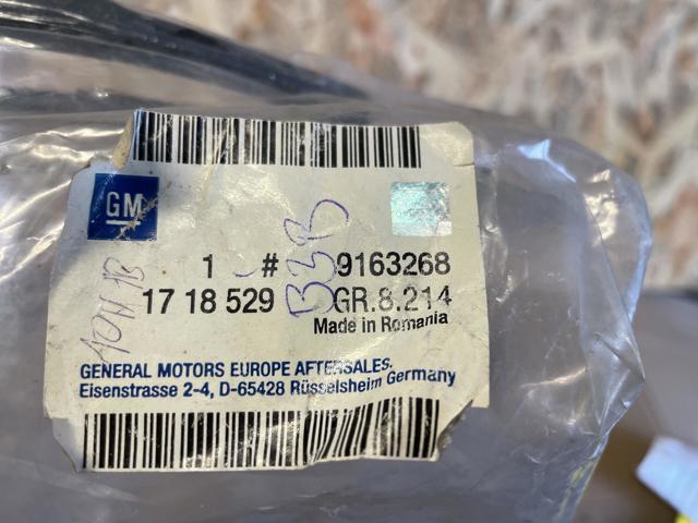 Chlapacze tylne, komplet General Motors 1718529 cena, od 15,69 USD