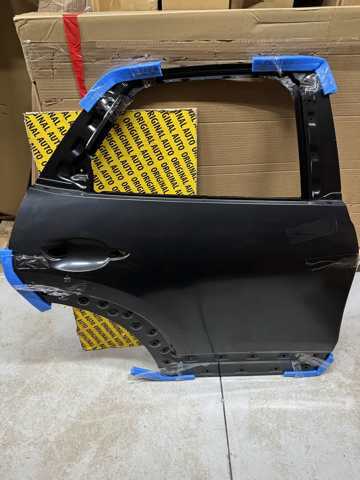Do koszyka Drzwi tylne prawe Mazda CX-30  DM